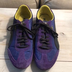 Women’s Puma Tennis Shoe